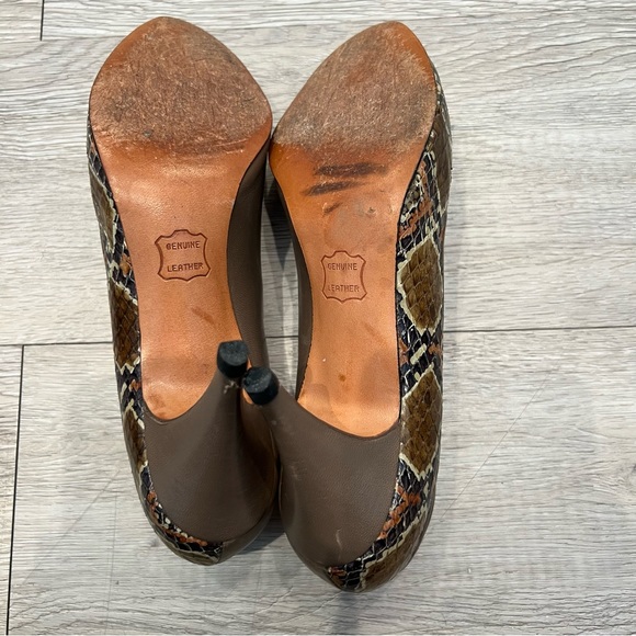 STANLEY PHILIPSON Heels Pumps Leather Snakeskin Taupe WavySide Detail 6AAVintage - Picture 9 of 12